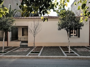 Exterior - Holiday Home in Lütow Near Thermal Springs and Beach (Molos-Agios Konstantinos)