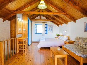 1 bedroom, bed sheets