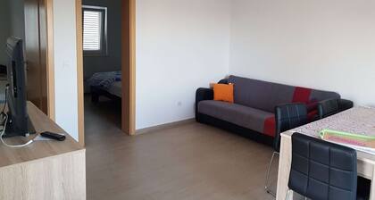 Contemporary Apartment in Neviđane near Sea