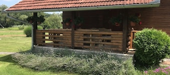 Beautiful Holiday Home in Čačinci with Swimming Pool 