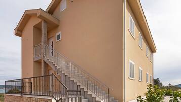Apartment | Exterior