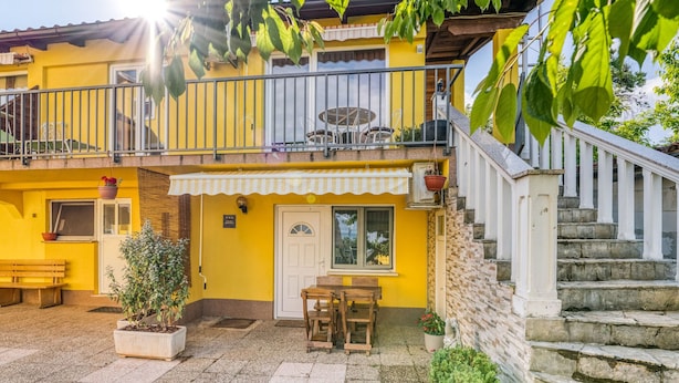 Exterior - Simplistic Holiday Home in Lovran With Swimming Pool (Opatija)