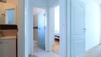 Apartment | Bathroom