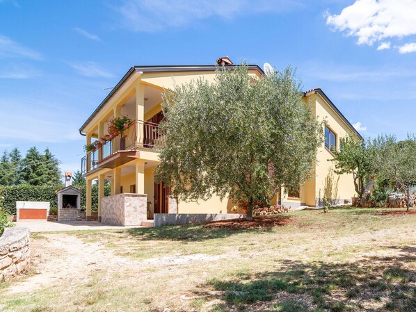 Apartment | Exterior
