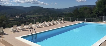 Apartment Near Donatello Sculpture