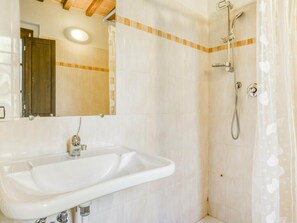 House | Bathroom - Mansion in Citerna With Pool & Terrace (Citerna)