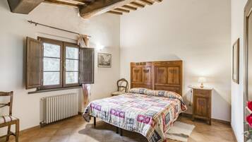 Casa | 3 quartos, individualmente mobiliados, roupa de cama