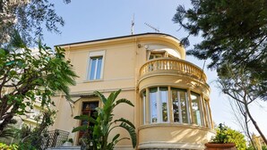 Exterior - Elegant Holiday Home in Sanremo near Sea (Sanremo)