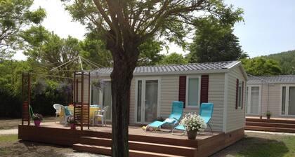 Attractive Chalet in Bracciano With Swimming Pool