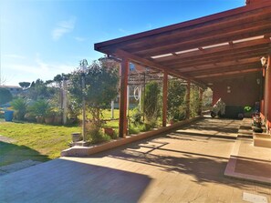 Balcony - Tranquil Holiday Home in Roma with Garden near Ostia Antica (Rome)