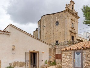 Exterior - Beautiful Holiday Home in Niscemi With Private Garden (Niscemi)