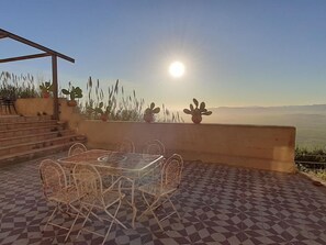 Balcony - Beautiful Holiday Home in Niscemi With Private Garden (Niscemi)