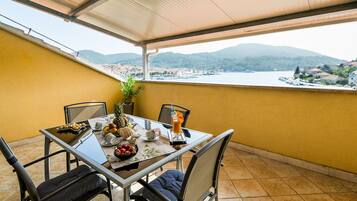 Apartment | Balcony