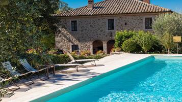 Piscina all'aperto