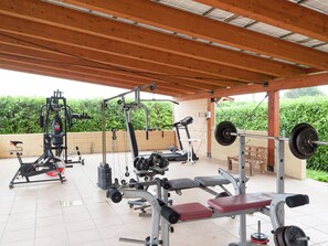 Cottage | Fitness facility - Holiday Home in Magione Near Lake Trasimeno (Magione)