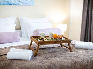 3 bedrooms, individually furnished, bed sheets - Modern Holiday Home in Zaton With Private Swimming Pool (Nin)