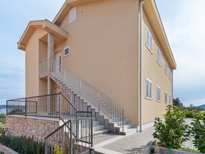 Apartment | Exterior