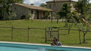 Unclassified image, 2 of 48, button - Cottage in Umbria With Pool & Garden (Citta della Pieve)