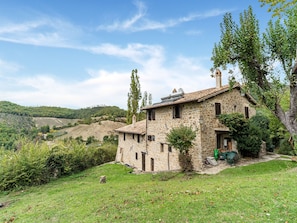Cottage | Exterior - Cozy Cottage With Pool in Assisi (Assisi)