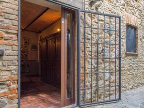 Reception - Secluded Holiday Home in Perugia With Swimming Pool (Perugia)