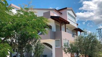 Apartment | Exterior