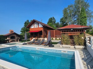 Exterior - Secluded Cottage in Sveti Petar Mrežnički with Swimming Pool (Duga Resa)