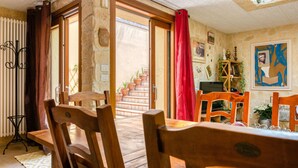 Dining - Beautiful Holiday Home in Zelarino With Pool (Mestre)