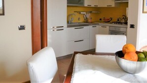 Dining - Alluring Holiday Home in Modica With Garden (Modica)