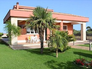 Exterior - Alluring Holiday Home in Modica With Garden (Modica)