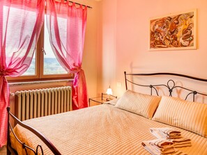 Casa | 2 camere, con arredamento individuale, lenzuola