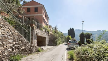 Esterni