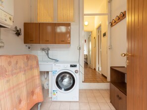 Ferienhaus | Badezimmer | Dusche, Handtücher
