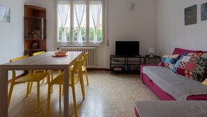 Unclassified image, 5 of 28, button - Simplistic Holiday Home in Salò near Lake Beach (Salò)