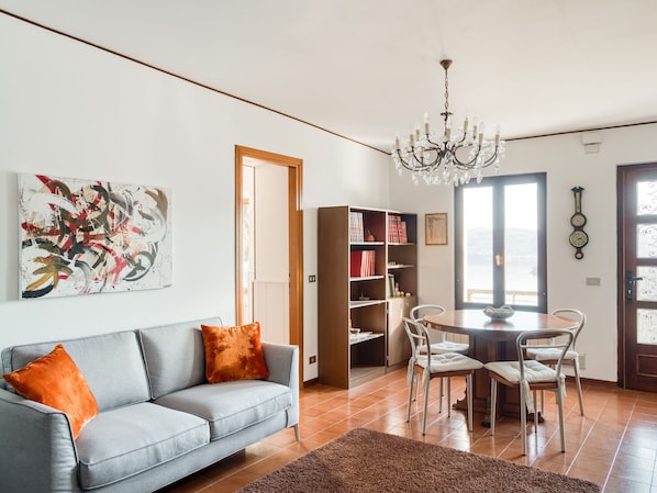 House | Living room