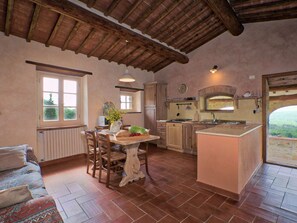 Dining - Majestic Farmhouse in Lucignano With Swimming Pool (Lucignano)