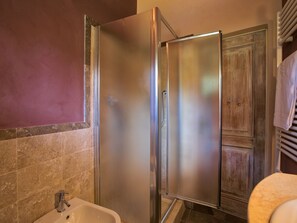 Bathroom - Belvilla by OYO Cipresso (Lucignano)