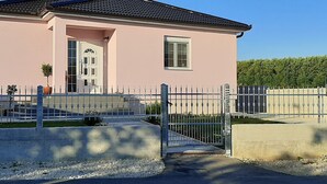 Reception - Welcoming Holiday Home in Murvica With Private Swimming Pool (Policnik)