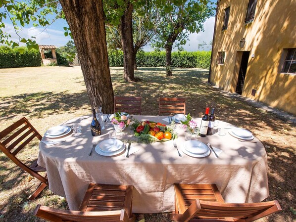 House | Dining