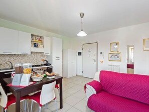 Dining - Modern Apartment in Recanati Near Palazzo Venieri (Recanati)