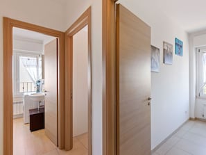 2 bedrooms, bed sheets - Modern Apartment in Recanati Near Palazzo Venieri (Recanati)