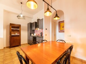 Apartment | Dining