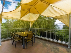 Balcony - Appealing Home in Migliandolo di Portacomaro With Courtyard (Portacomaro)