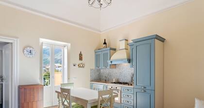 Enticing Holiday Home in Portella di Mare near Sea Beach