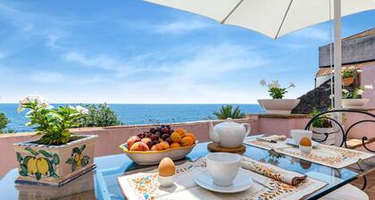 Ancient Residence Overlooking the Sea, With Garden