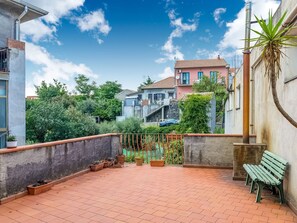 Unclassified image, 2 of 36, button - Traditional Holiday Home in Ragalna With Balcony (Ragalna)