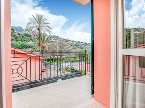 Balcony - Lovely Apartment in Bordighera With Terrace (Bordighera)