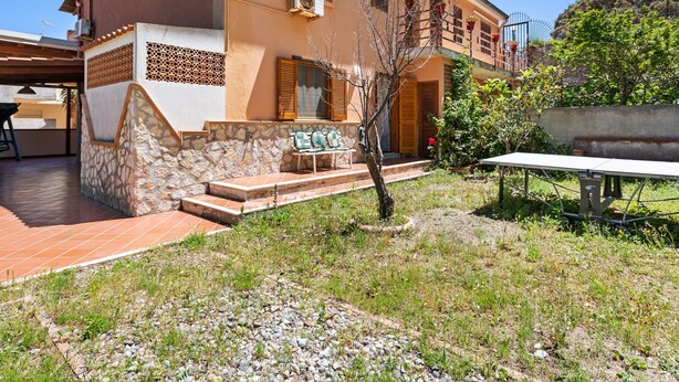 Unclassified image, 1 of 39, button - Lovely Villa in Messina near Sea Beach (Messina)