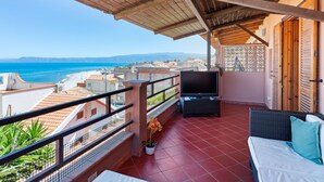 Unclassified image, 2 of 39, button - Lovely Villa in Messina near Sea Beach (Messina)