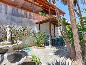 Balcony - Lovely Villa in Messina near Sea Beach (Messina)