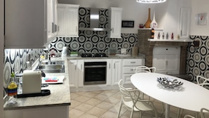 Villa | Private kitchen | Espresso maker, fridge, microwave, dishwasher - Serene Villa in Vetralla With Patio (Calcata)